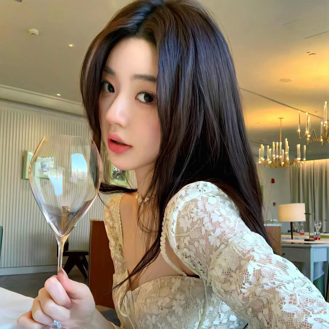 在此一群